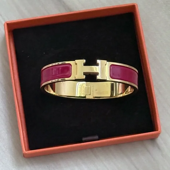 Hermès Clic H Bracelet – Rose Pourpre / Gold Plated – PM Size - Picture 1 of 6